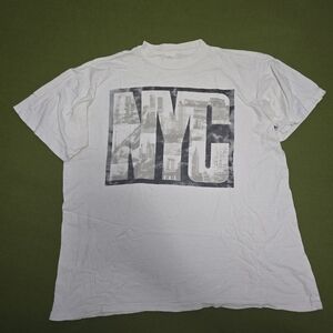 Vintage NYC Graphic Short-Sleeve Crewneck T-Shirt - White
